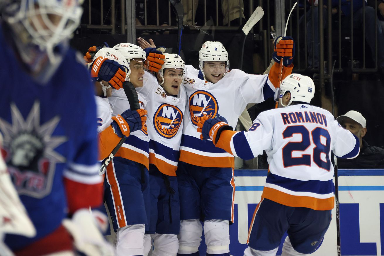 New York Islanders v New York Rangers