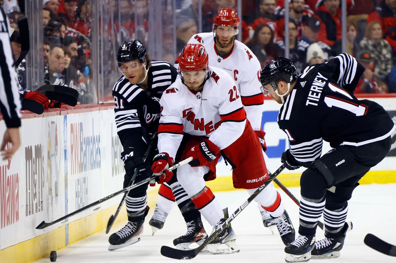 Carolina Hurricanes v New Jersey Devils