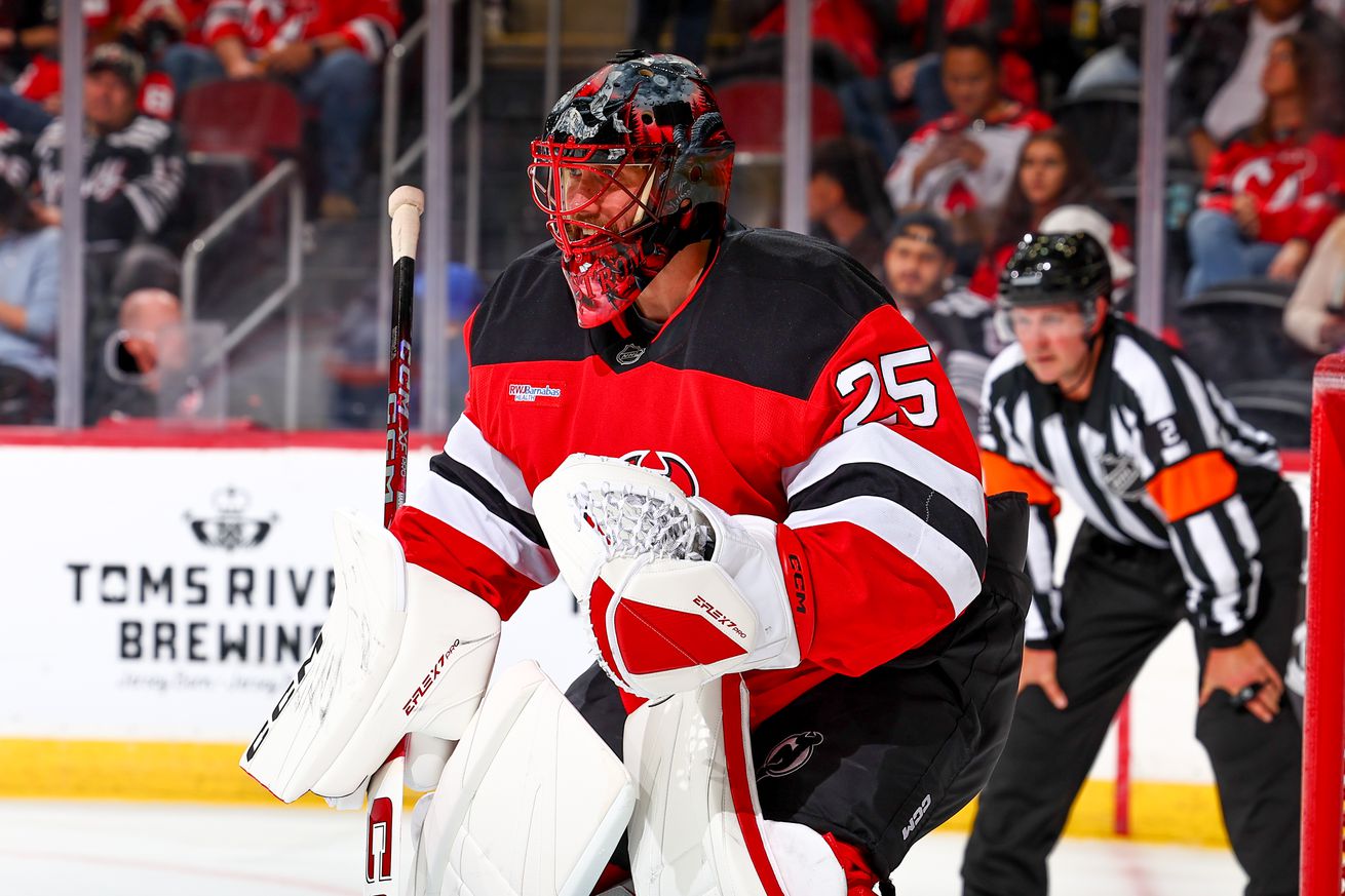 New York Islanders v New Jersey Devils