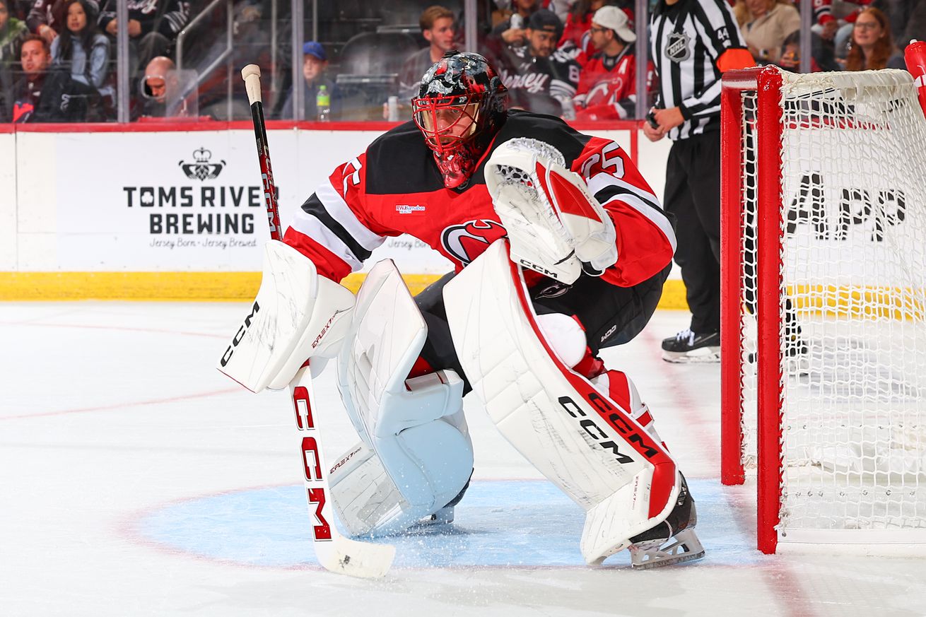 New York Islanders v New Jersey Devils