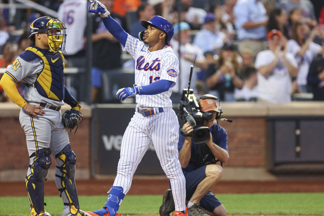 MLB: Milwaukee Brewers at New York Mets