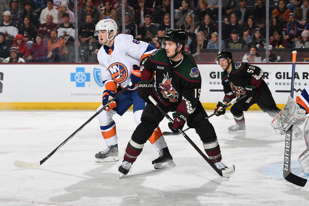 New York Islanders v Arizona Coyotes