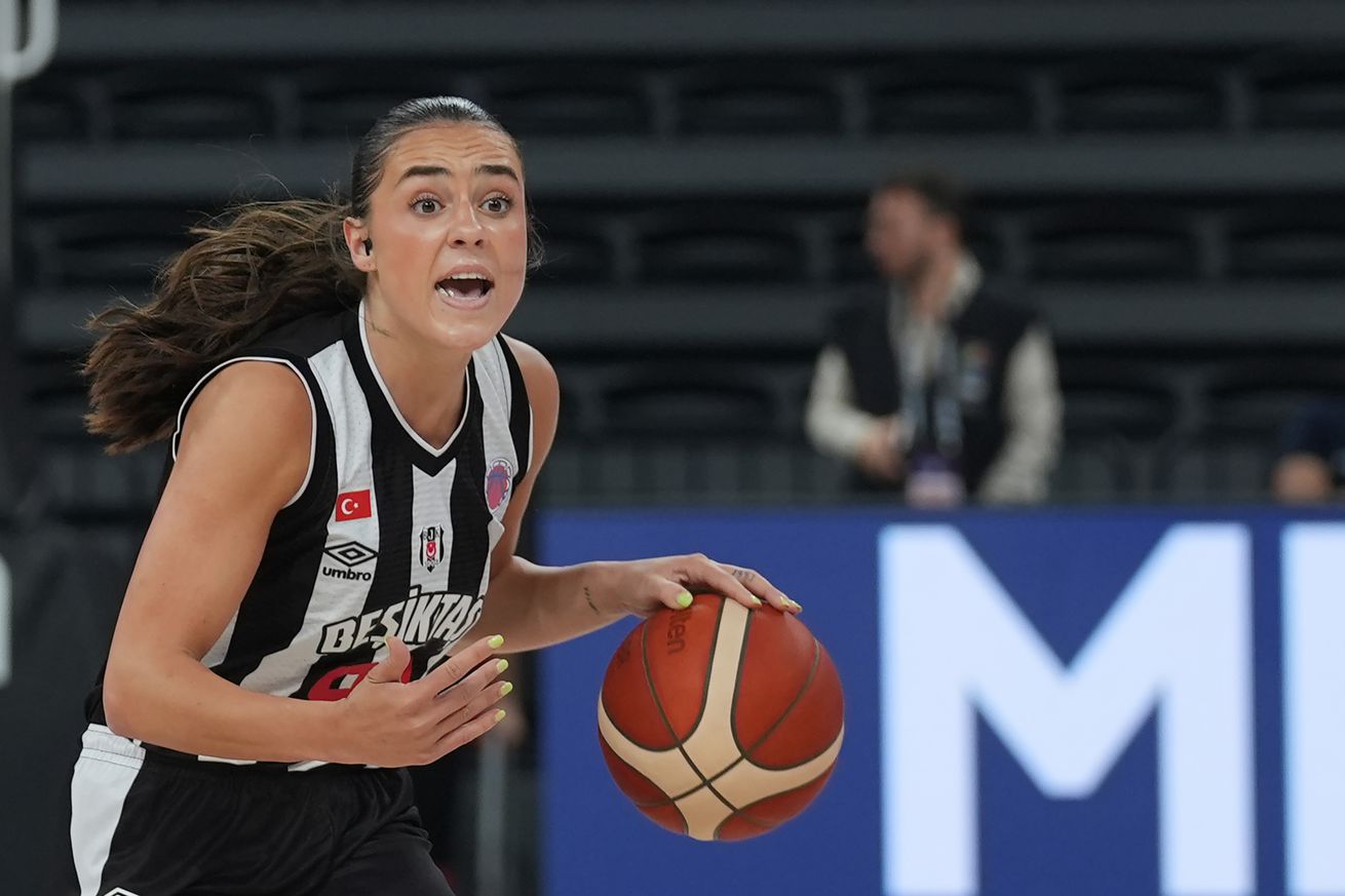 Fenerbahce Opet v Besiktas - FIBA Women’s Super Cup