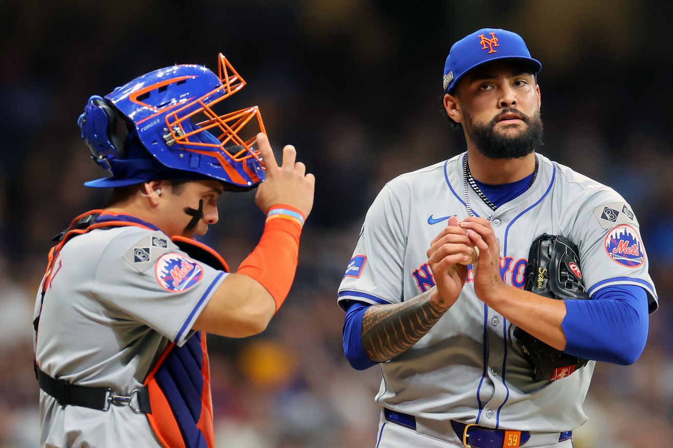 Wild Card Series - New York Mets v Milwaukee Brewers - Game 2