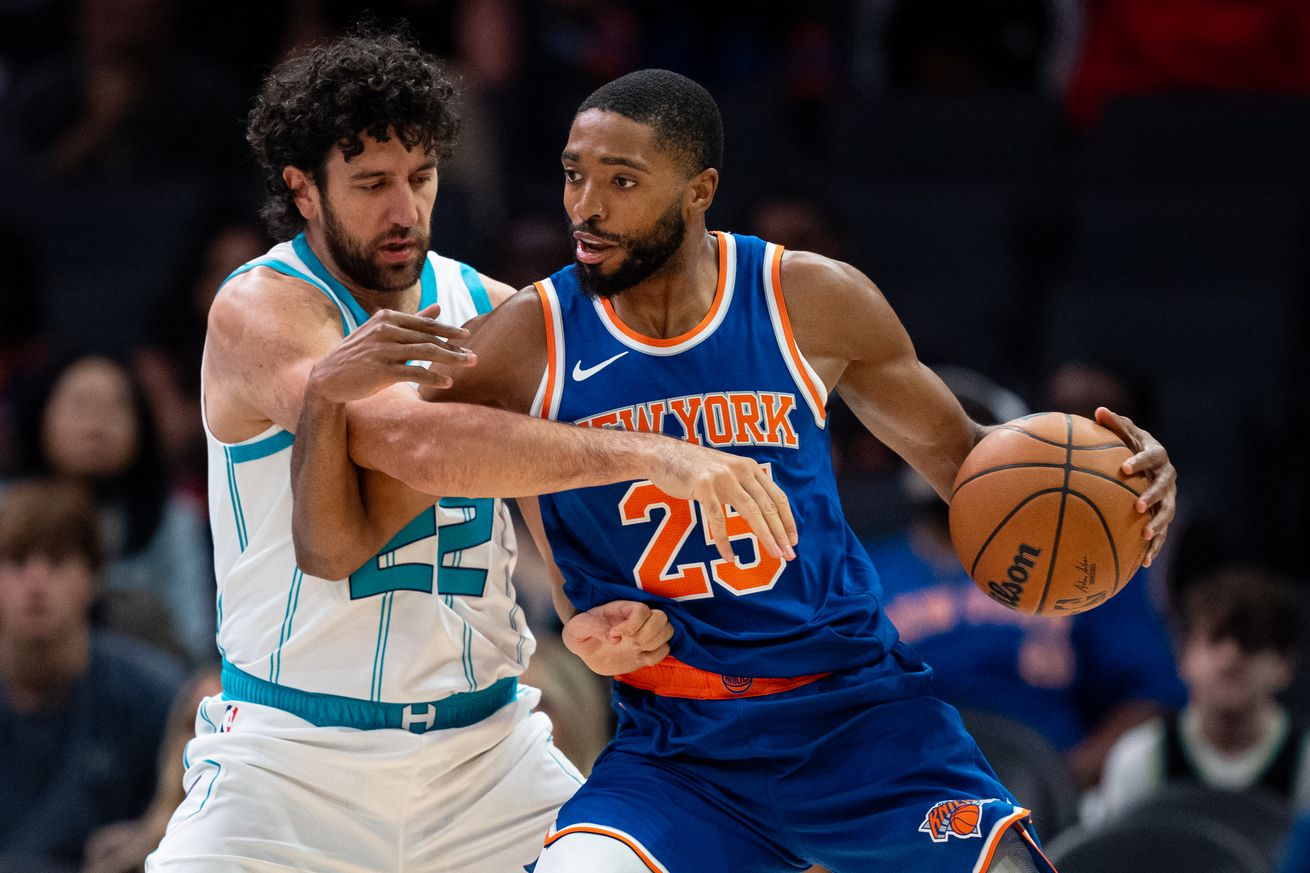 New York Knicks v Charlotte Hornets