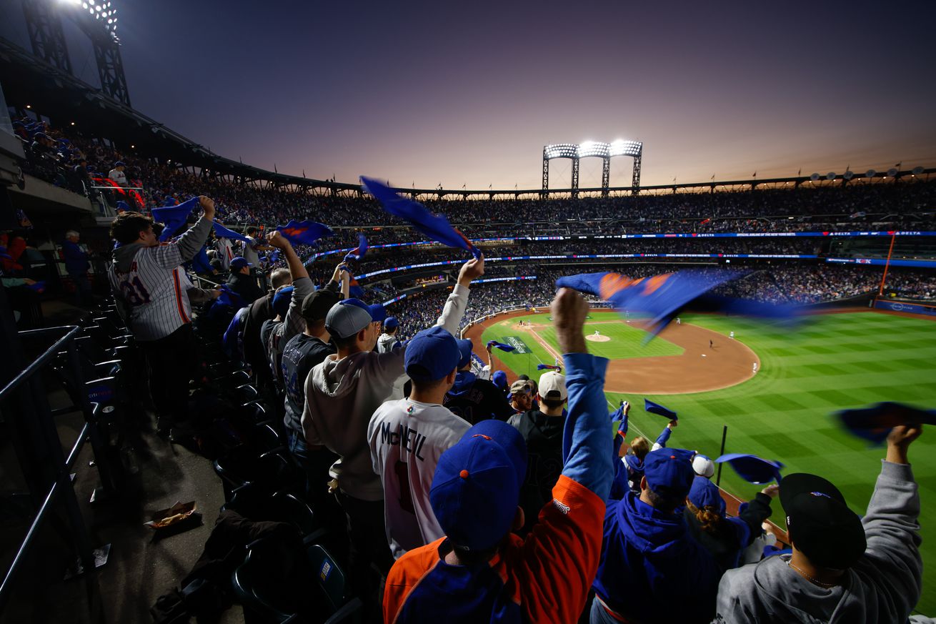 Championship Series - Los Angeles Dodgers v. New York Mets - Game Five