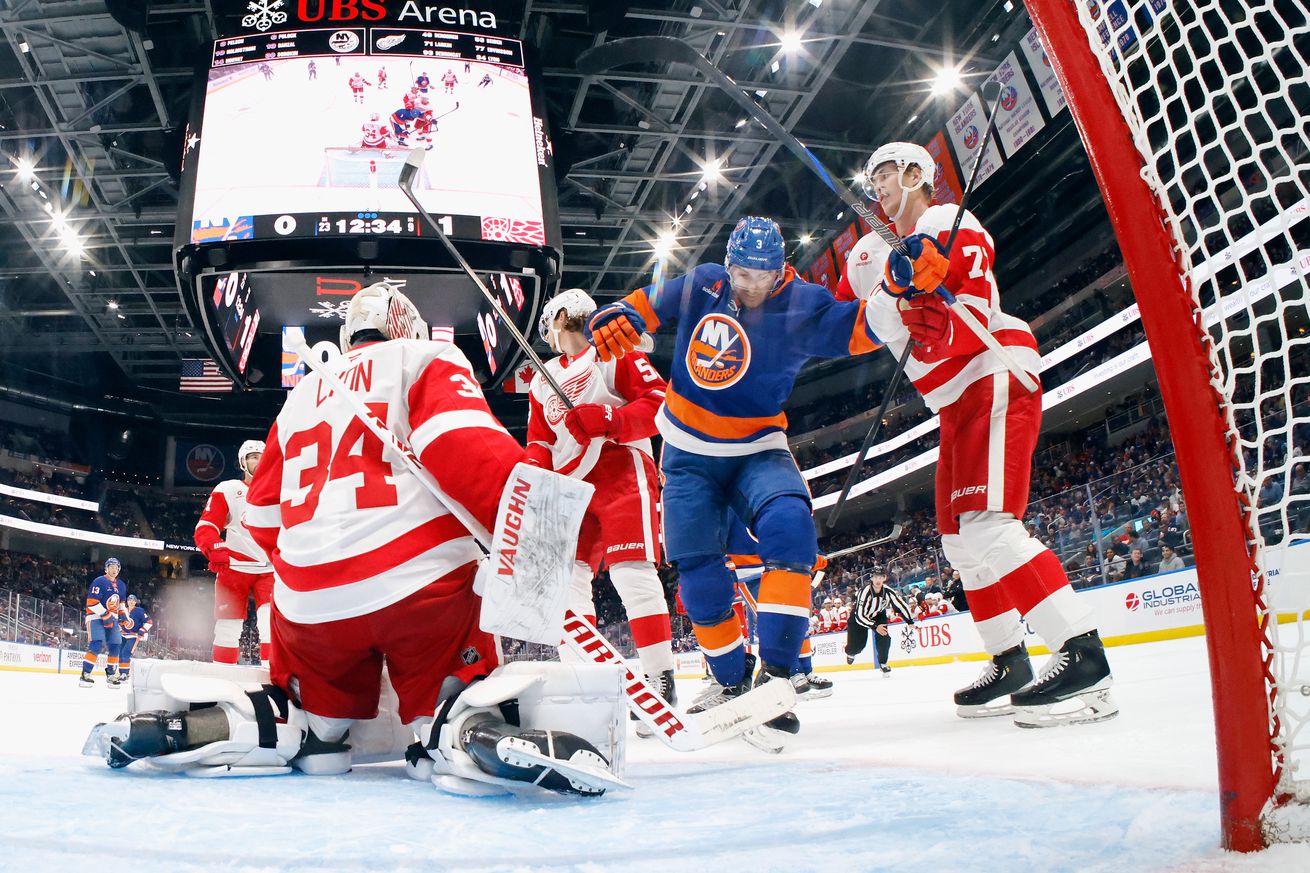 Detroit Red Wings v New York Islanders