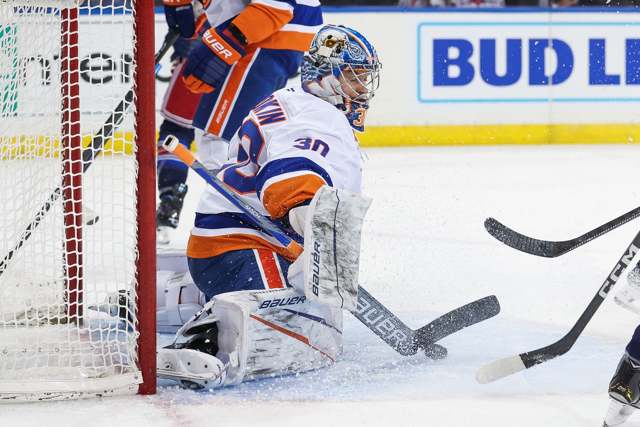 New York Islanders v New York Rangers