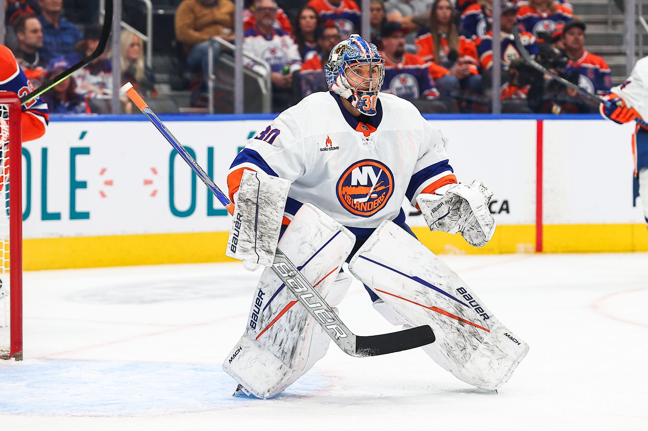 NHL: NOV 12 Islanders at Oilers