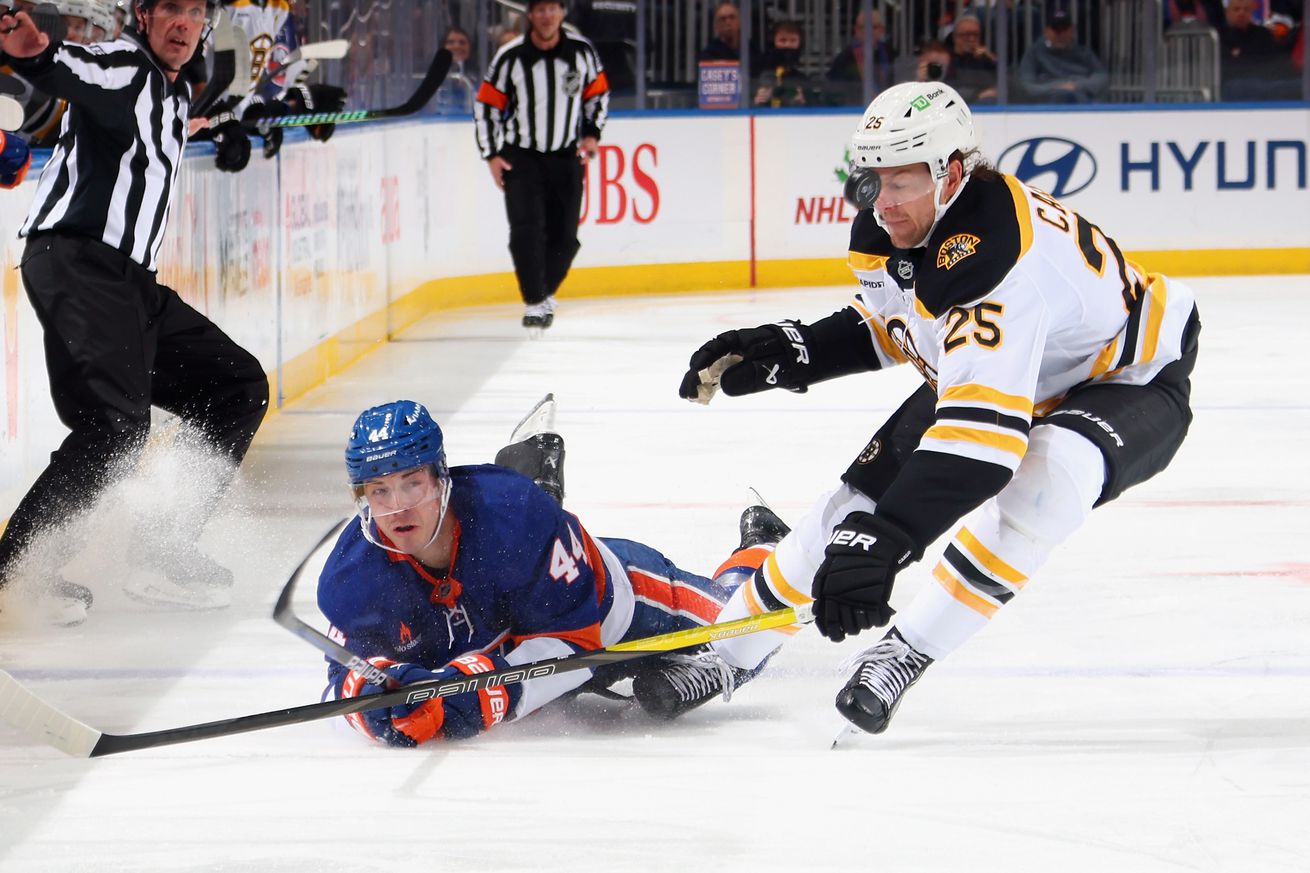 Boston Bruins v New York Islanders