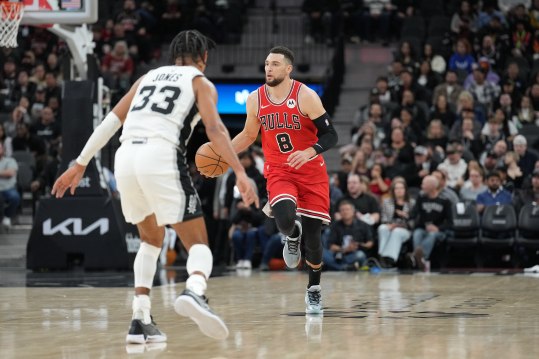 NBA: Chicago Bulls at San Antonio Spurs, zach lavine, lakers