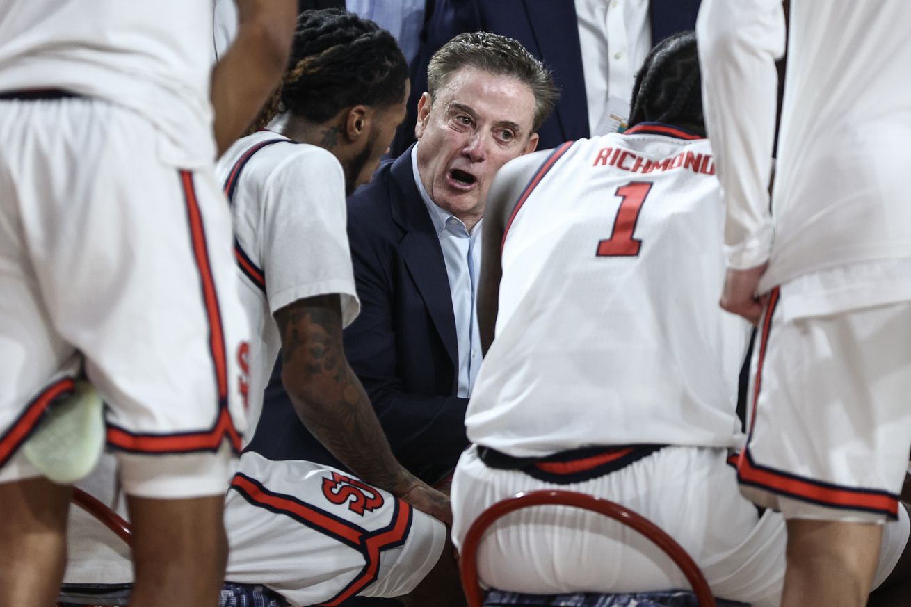 Nov 9, 2024; Queens, New York, USA; St. John’s Red Storm head coach Rick Pitino gives instructions to the team in the first half against the Quinnipiac Bobcats at Carnesecca Arena. Mandatory Credit: Wendell Cruz-Imagn Images