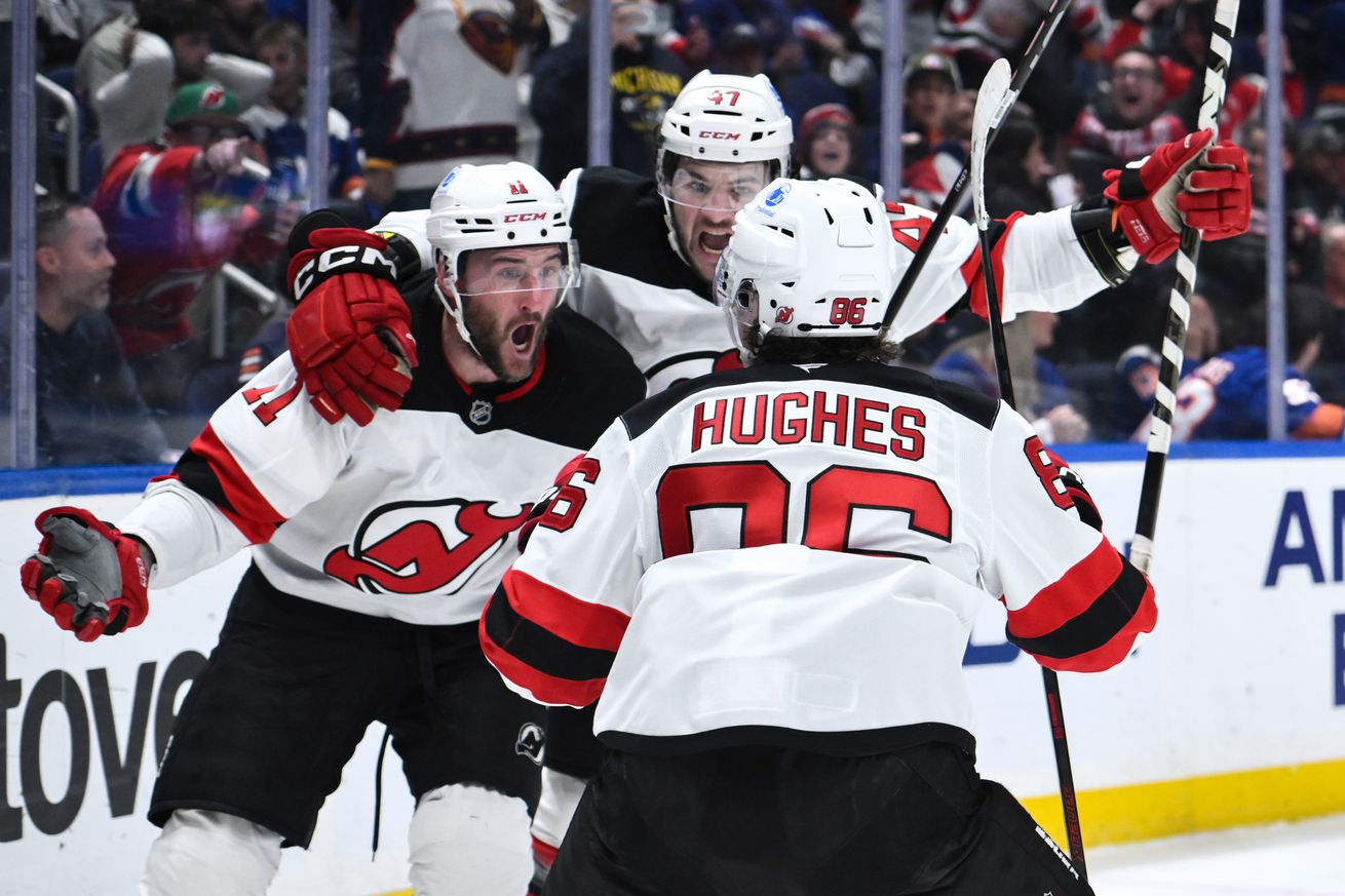 NHL: New Jersey Devils at New York Islanders