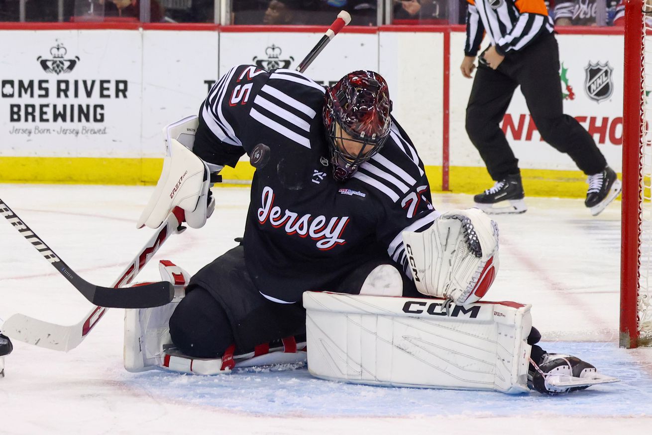 NHL: St. Louis Blues at New Jersey Devils