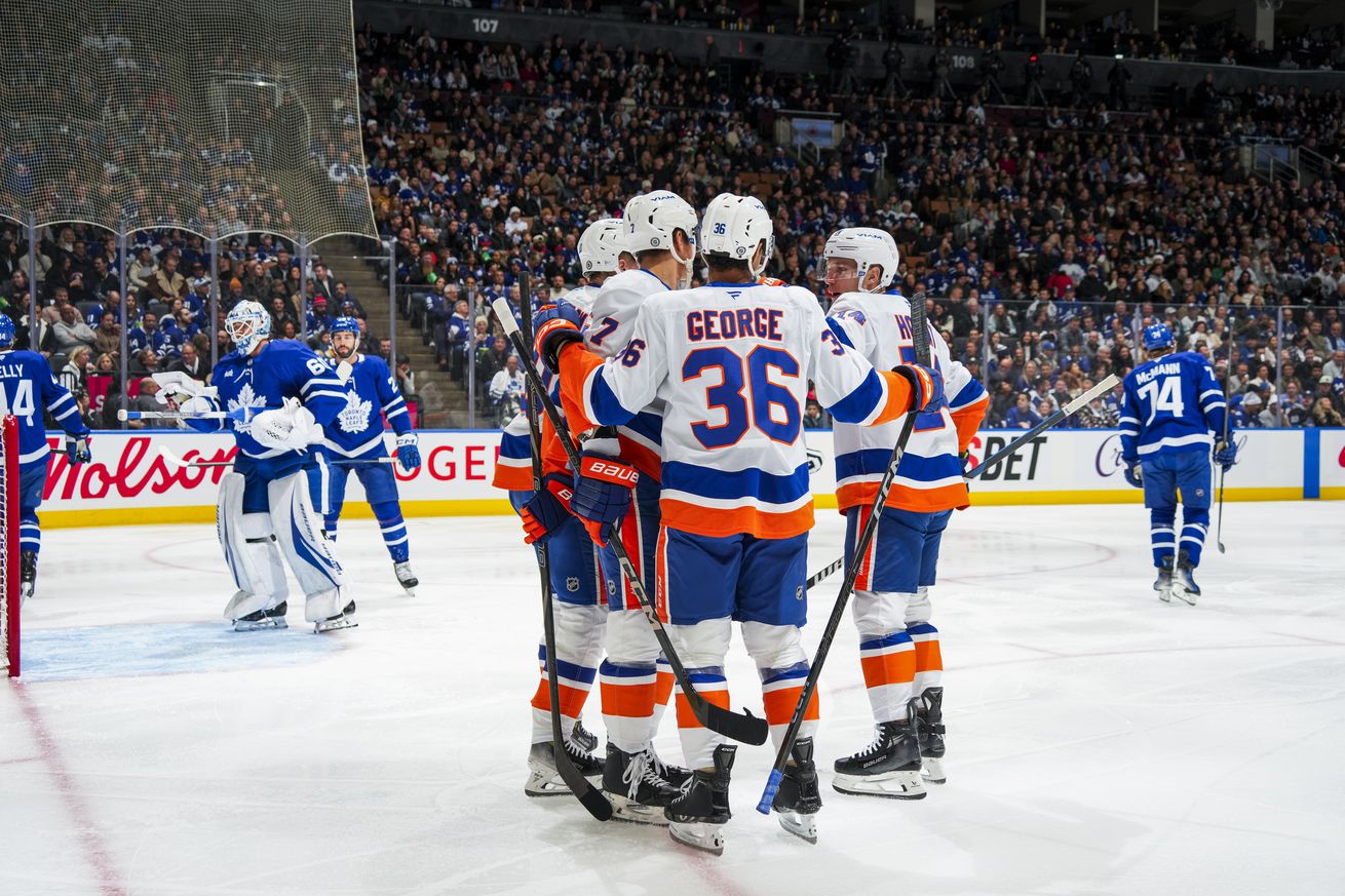 New York Islanders v Toronto Maple Leafs