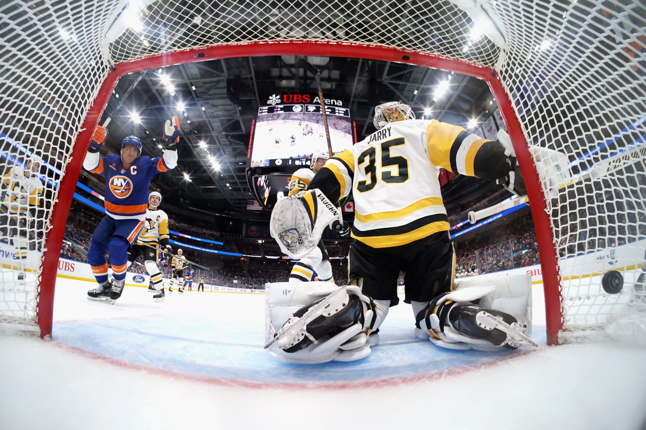 Pittsburgh Penguins v New York Islanders