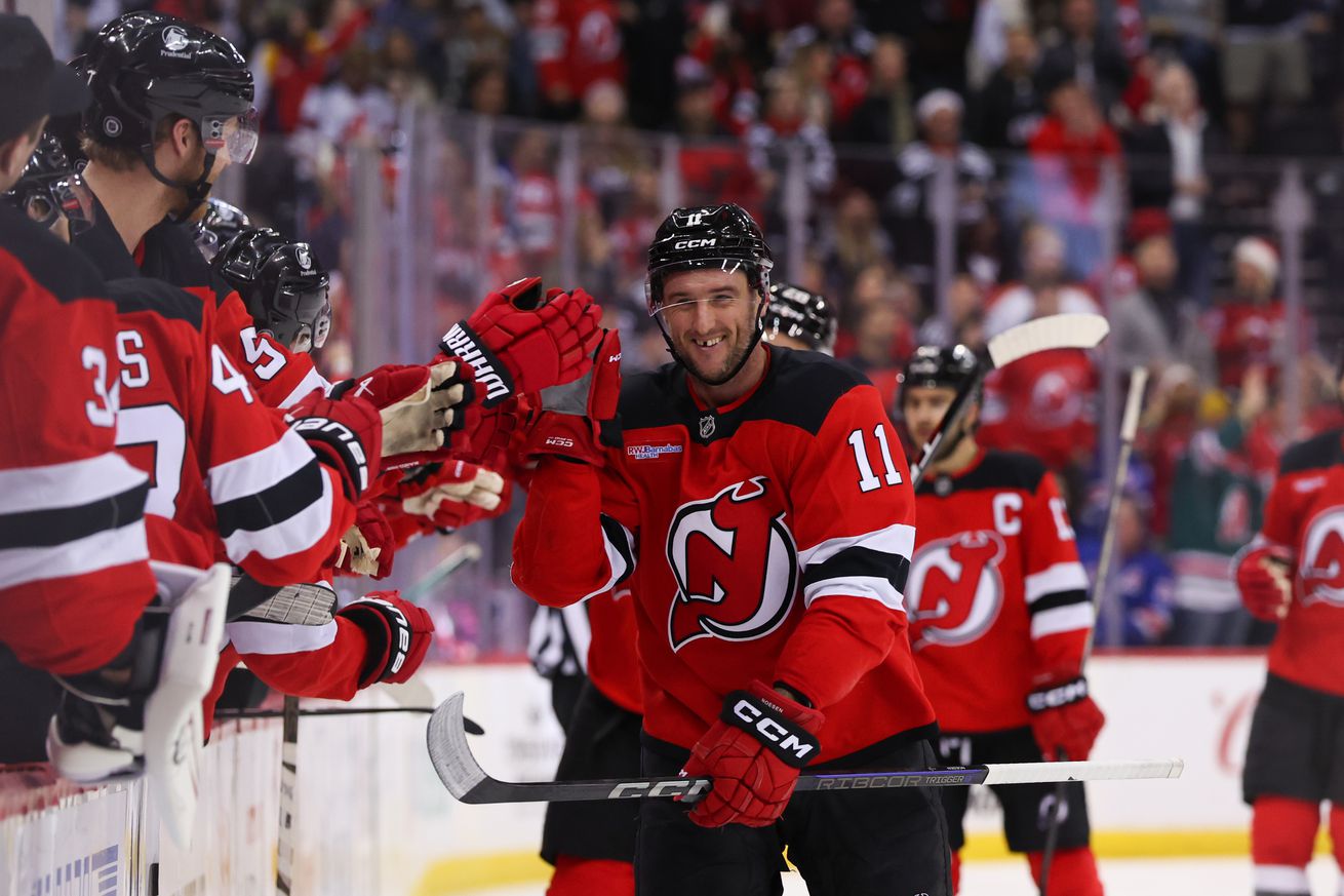 NHL: New York Rangers at New Jersey Devils