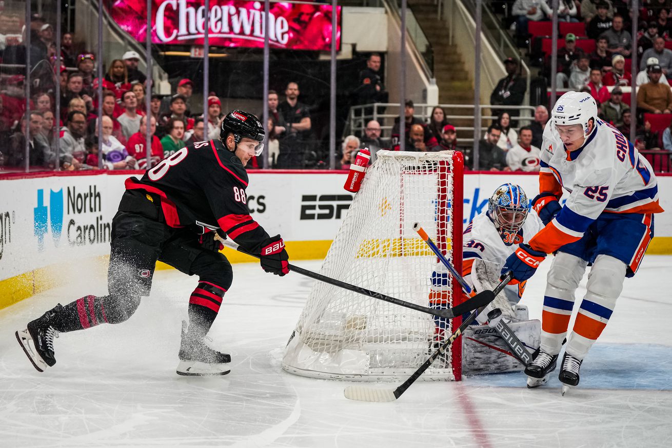 New York Islanders v Carolina Hurricanes