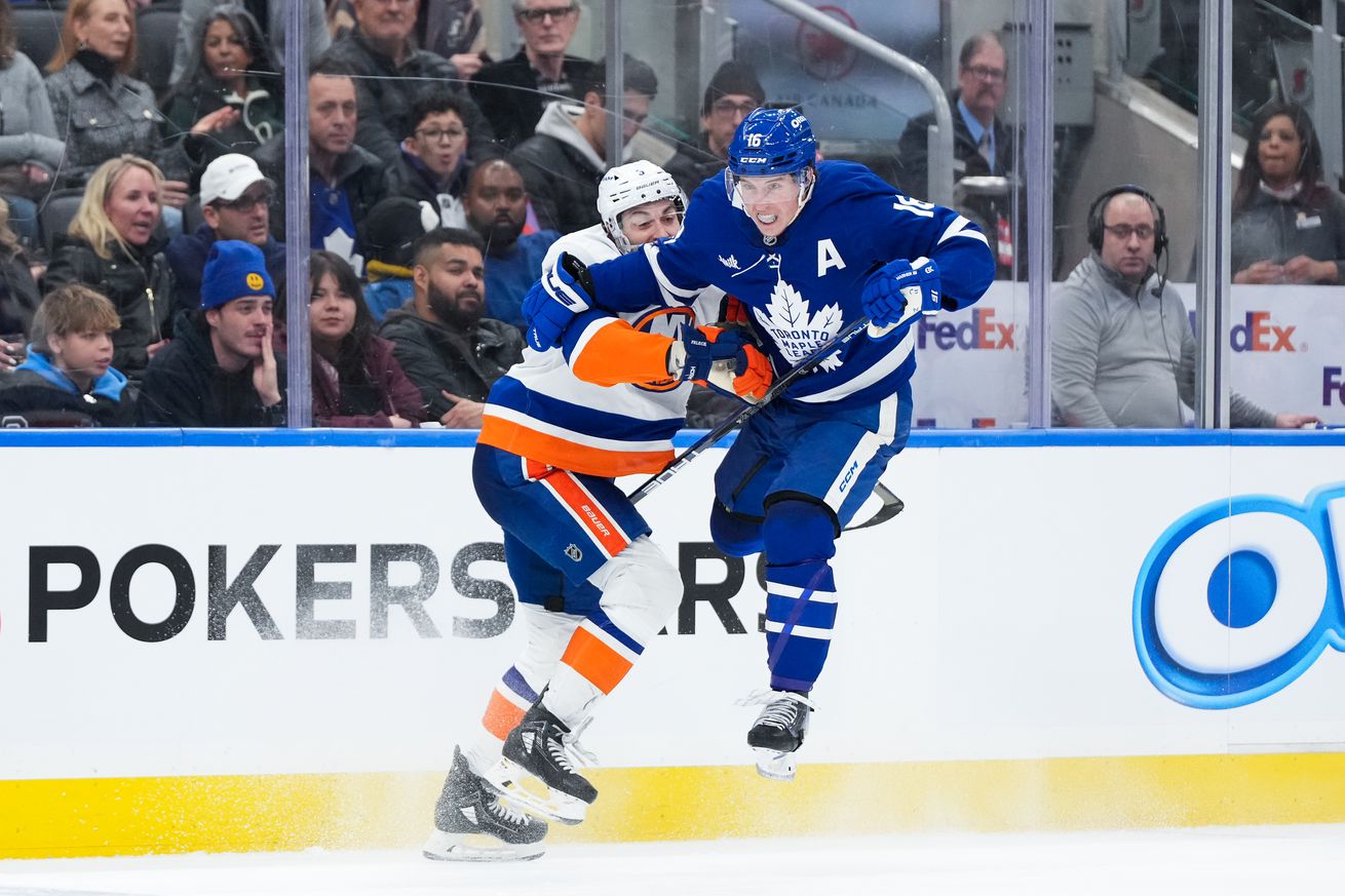 New York Islanders v Toronto Maple Leafs