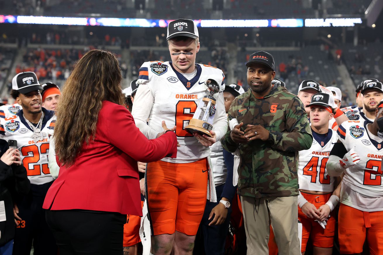 Syracuse v Washington State - DirecTV Holiday Bowl