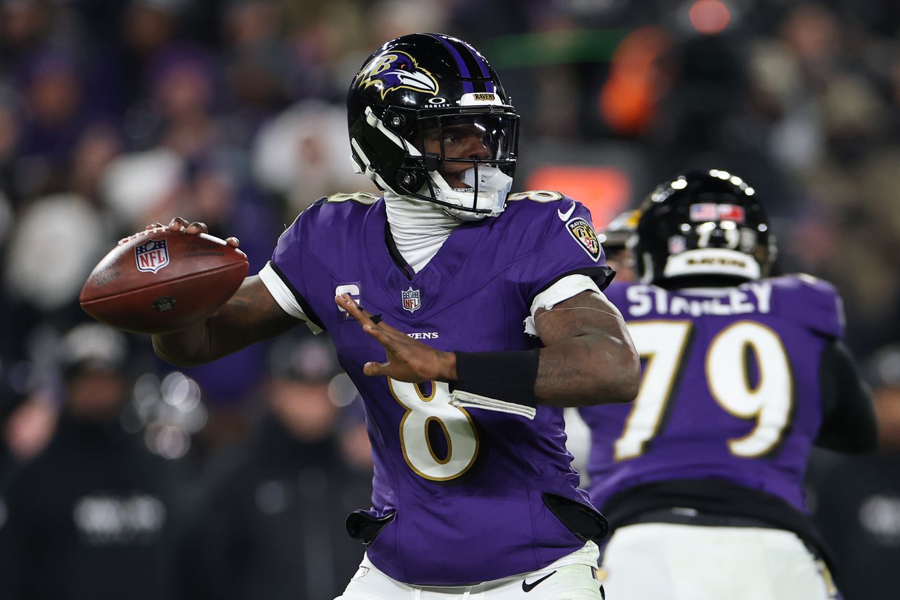 AFC Wild Card Playoffs: Pittsburgh Steelers v Baltimore Ravens