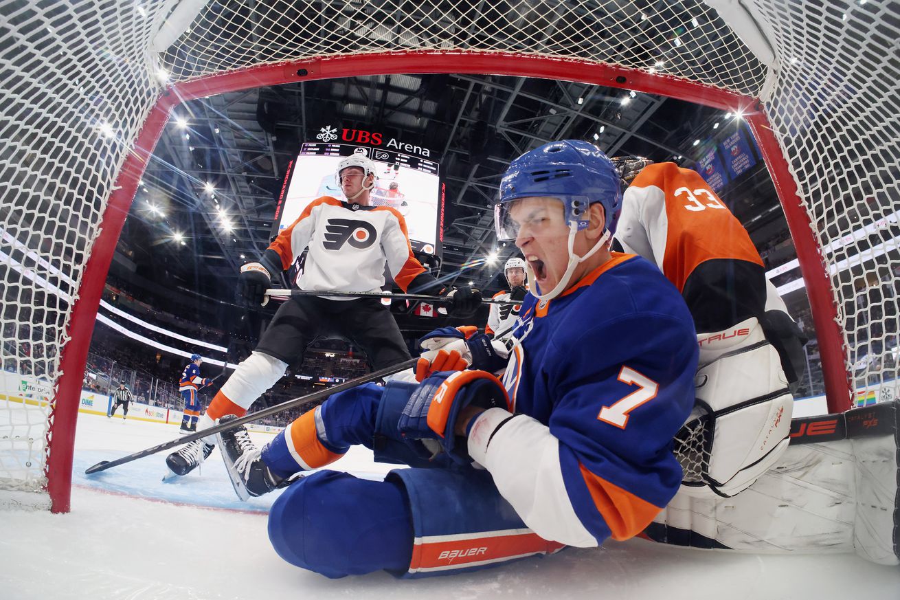 Philadelphia Flyers v New York Islanders