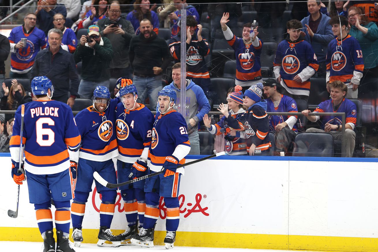 Philadelphia Flyers v New York Islanders