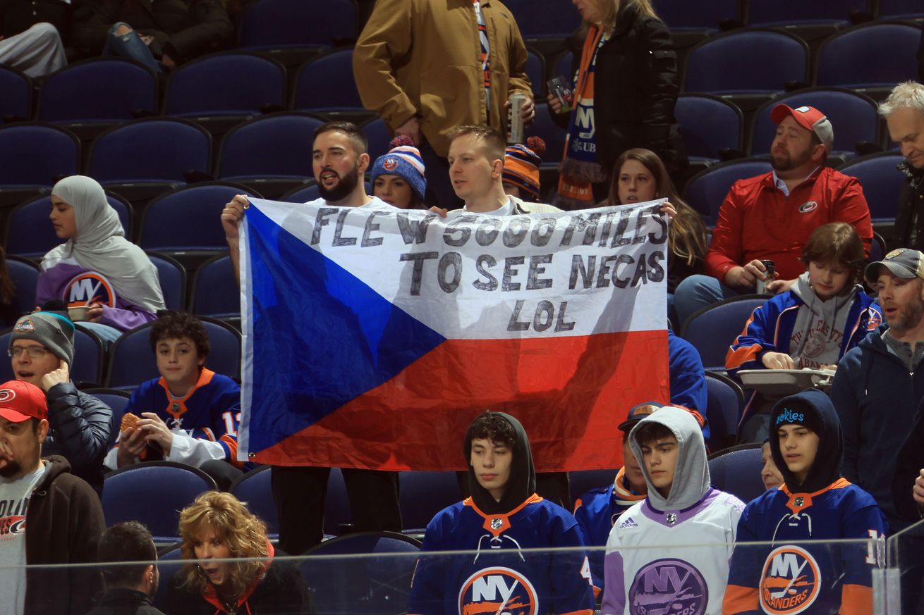 Carolina Hurricanes v New York Islanders