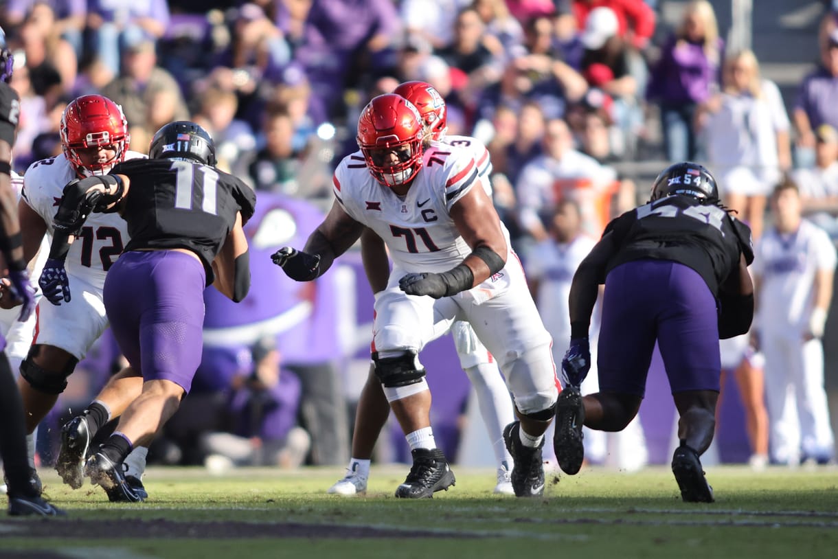 NCAA Football: Arizona at Texas Christian,  Jonah Savaiinaea, new york giants