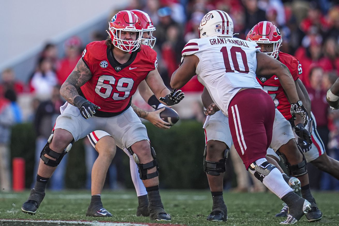 NCAA Football: Massachusetts at Georgia