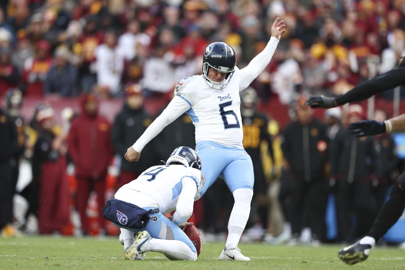 Tennessee Titans v Washington Commanders