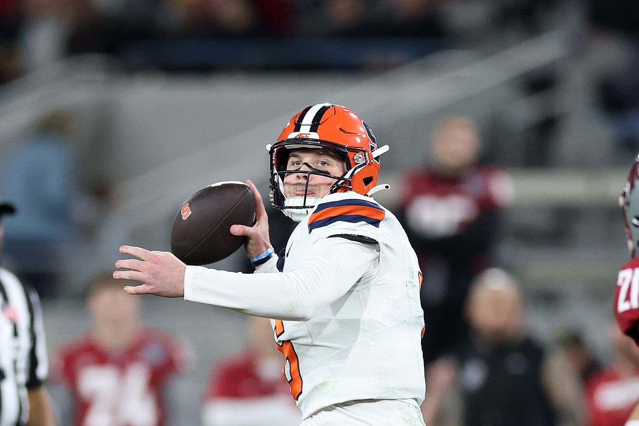 Syracuse v Washington State - DirecTV Holiday Bowl