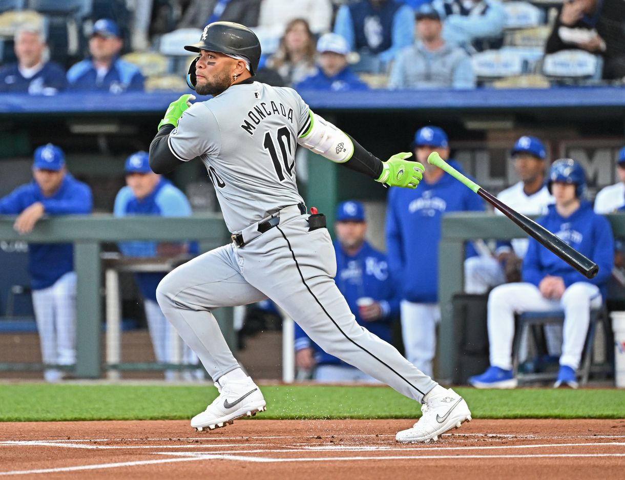 MLB: Chicago White Sox at Kansas City Royals, yankees, yoan moncada