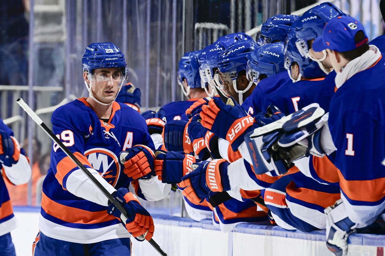 Winnipeg Jets v New York Islanders