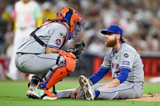 Aug 23, 2024; San Diego, California, USA; New York Mets starting pitcher Paul Blackburn (58) talks with Francisco Alvarez (4) after being hit during the third inning against the San Diego Padres at Petco Park. Mandatory Credit: Denis Poroy-USA TODAY Sports