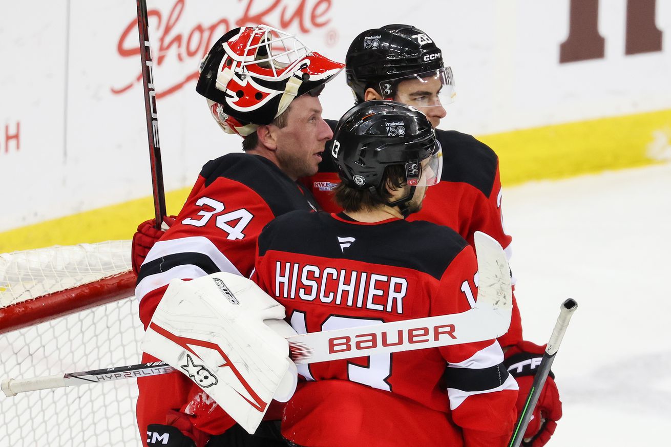 NHL: Edmonton Oilers at New Jersey Devils