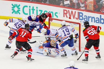 NHL: Edmonton Oilers at New Jersey Devils